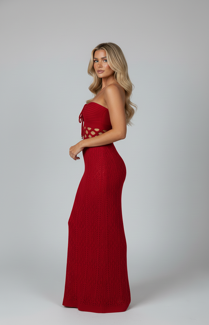 Vestido Longo Vermelho em Tricô com Recortes – Elegância Summer Red