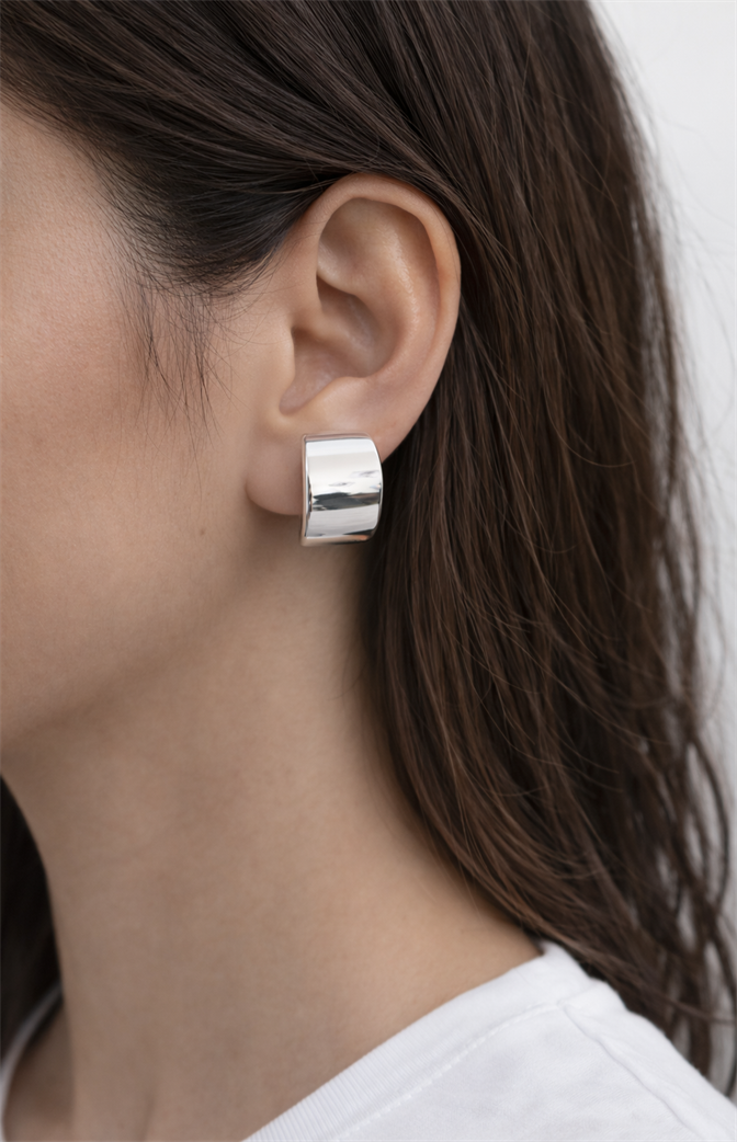 Brinco Argola Lisa Prateada Polida