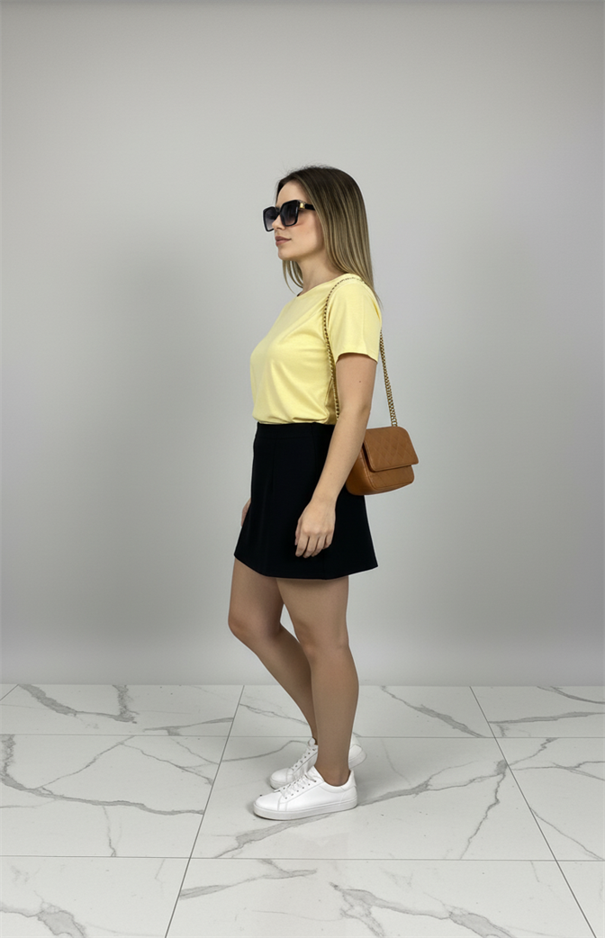 Camiseta Feminina Zhavi Soft Yellow Básica Premium